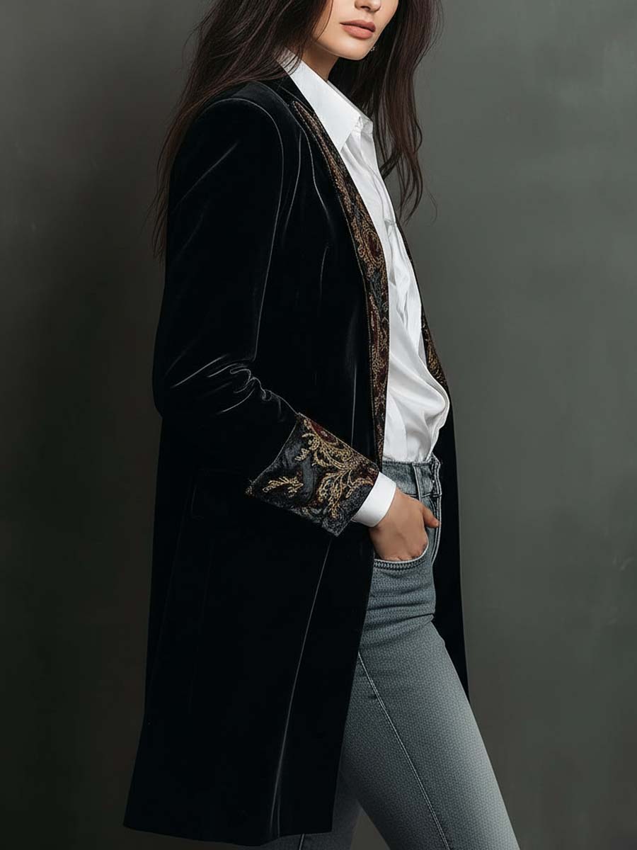 Léontine | Fitted Black Baroque-Print Blazer
