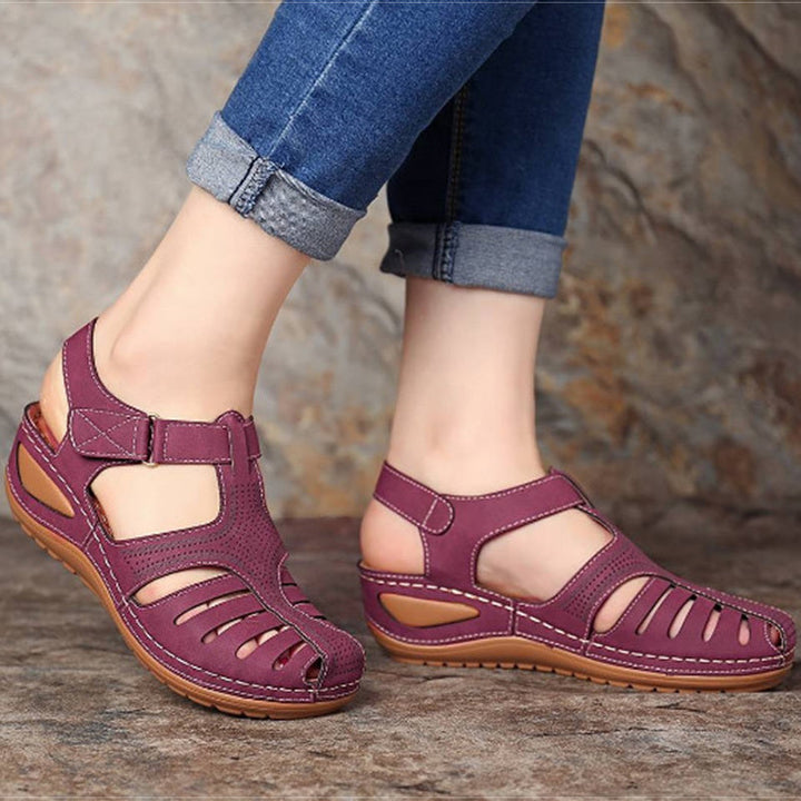 Amelia – Comfort Sandals with a Gentle Lift