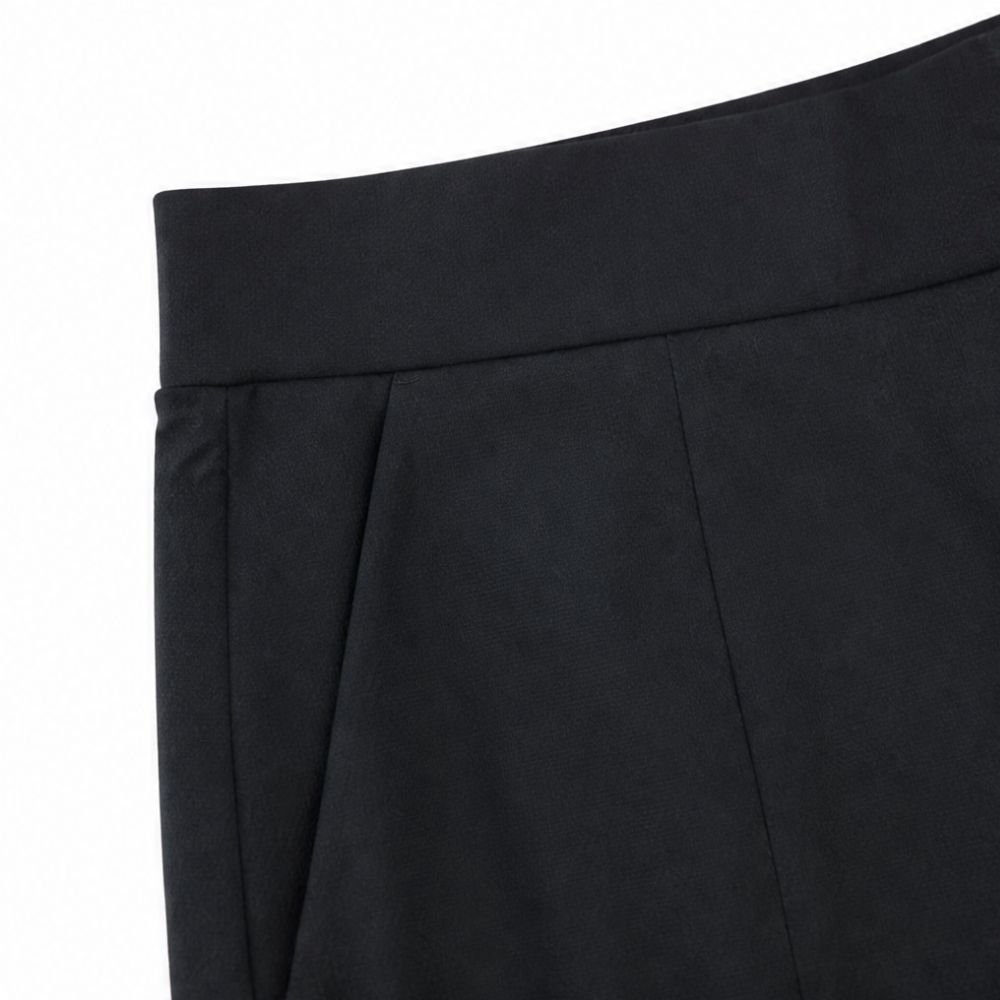 Velora – High-Waisted Shorts with Real Pockets