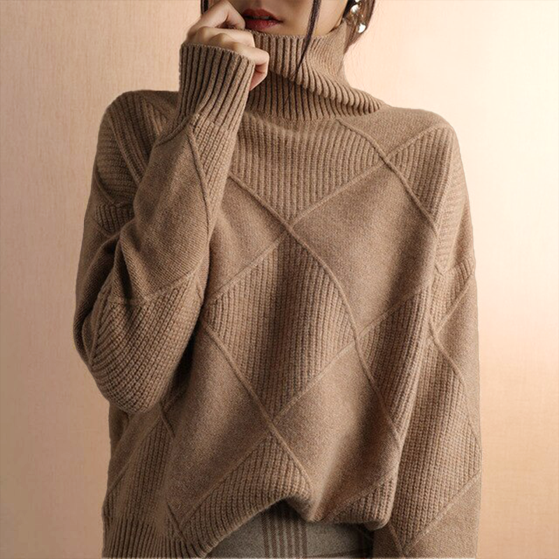 Amelie | Chunky Knit Roll Turtleneck