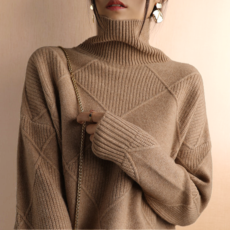 Amelie | Chunky Knit Roll Turtleneck