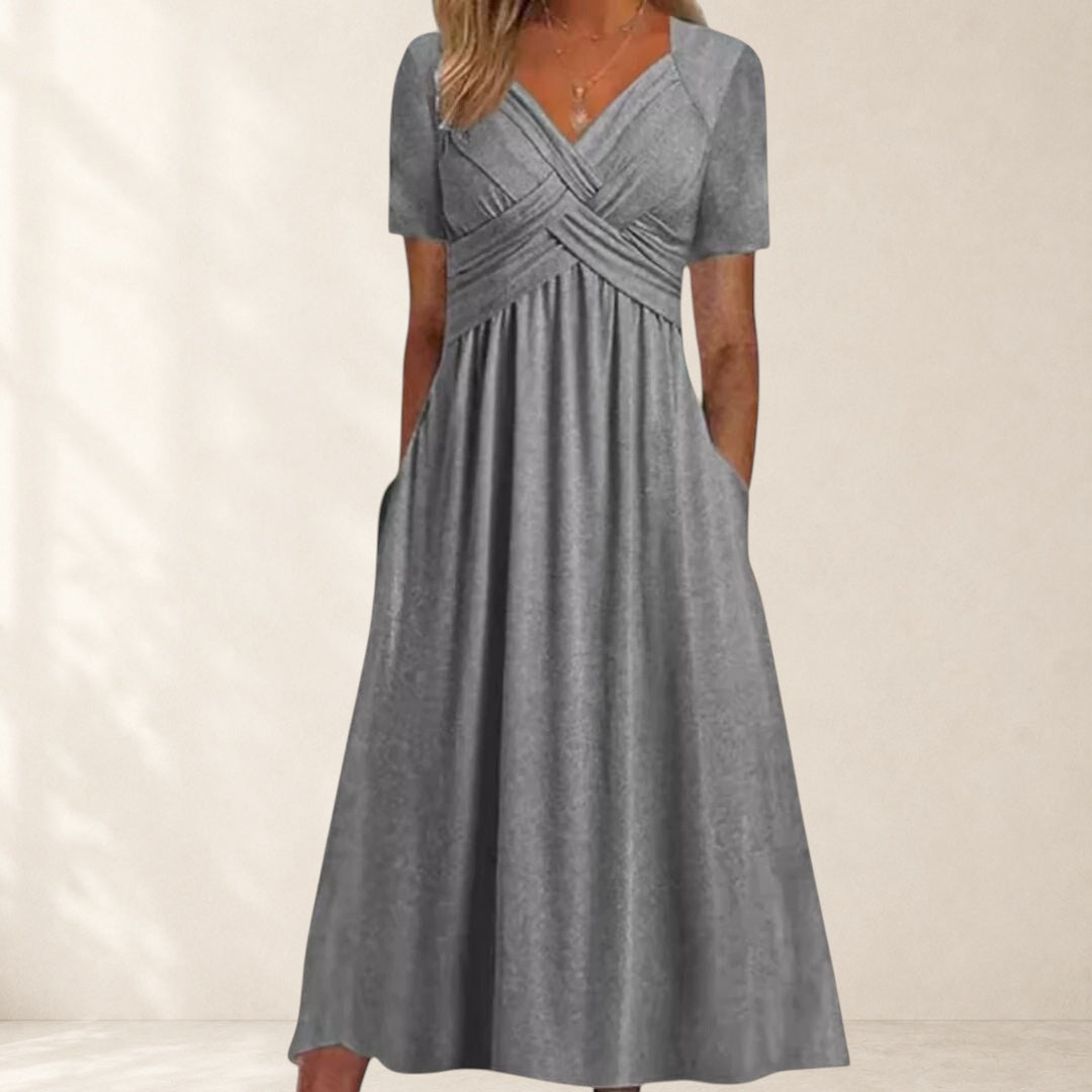 Yolanda - Flattering Dress