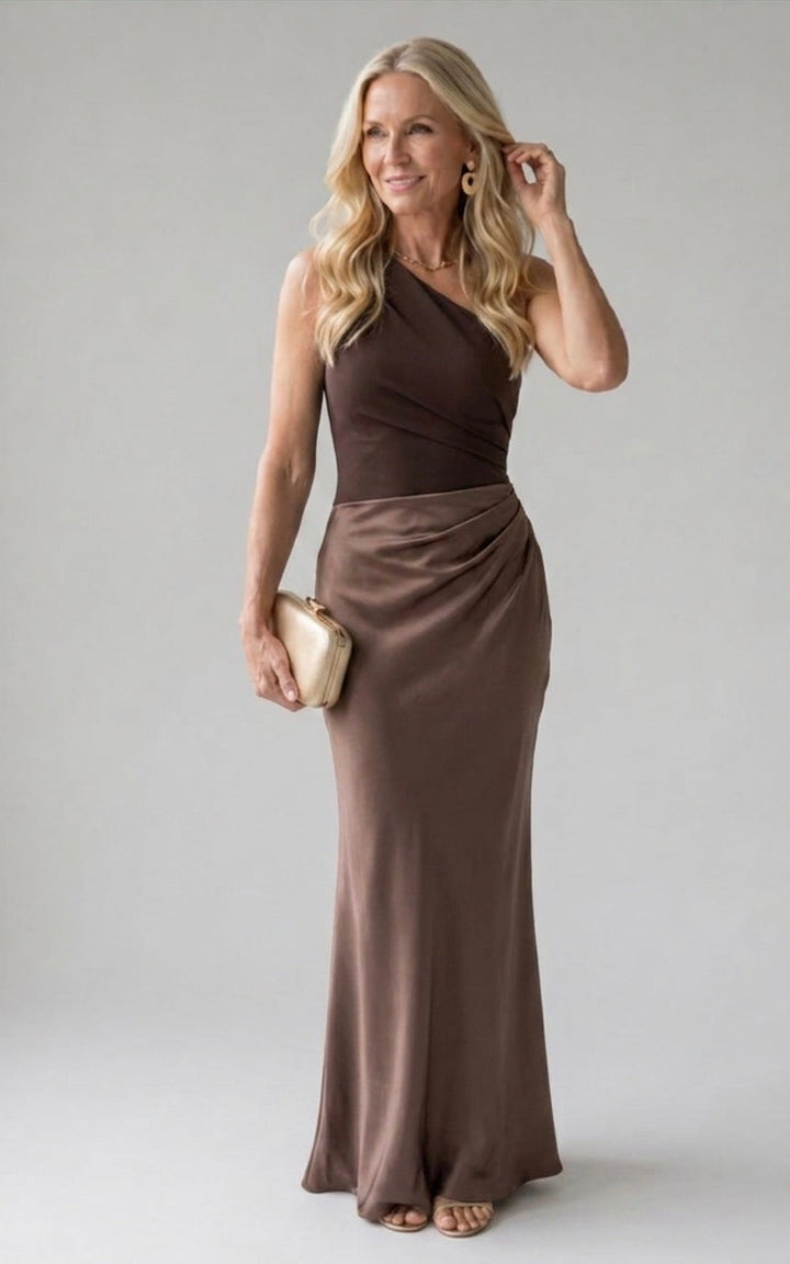Violet &amp; Grace™ | Maxi Dress with a Guilt in Satin