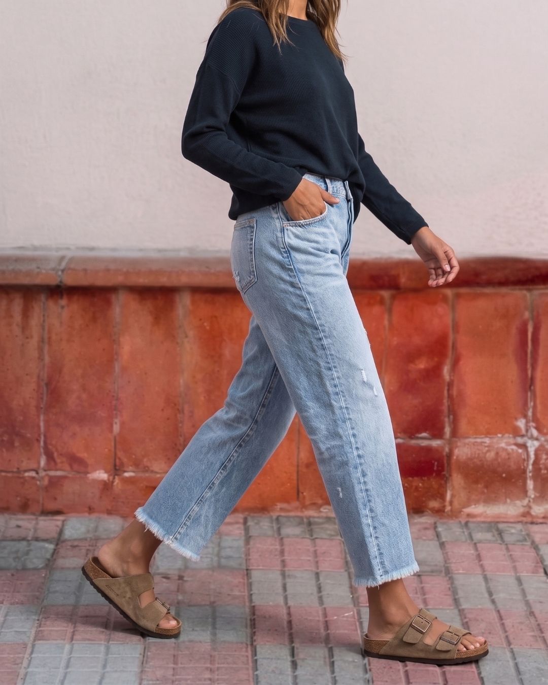 Lola™ | Mid Rise Crop Straight Jeans