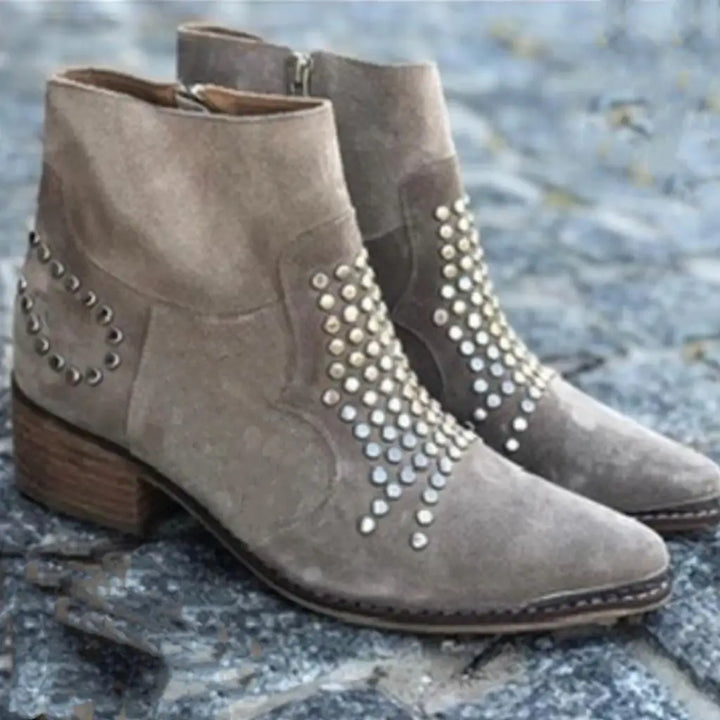 Paris | Pointed-toe Suede Boots