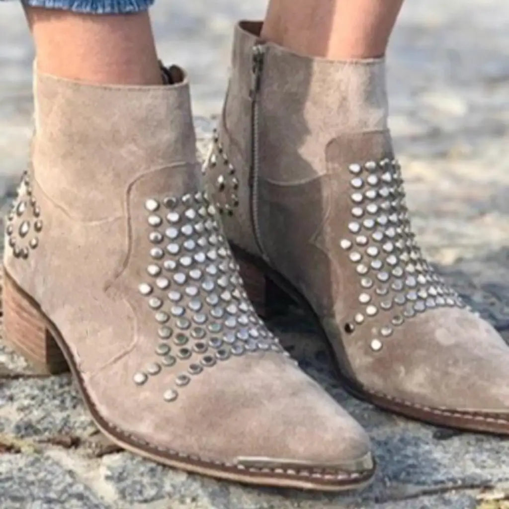 Paris | Pointed-toe Suede Boots