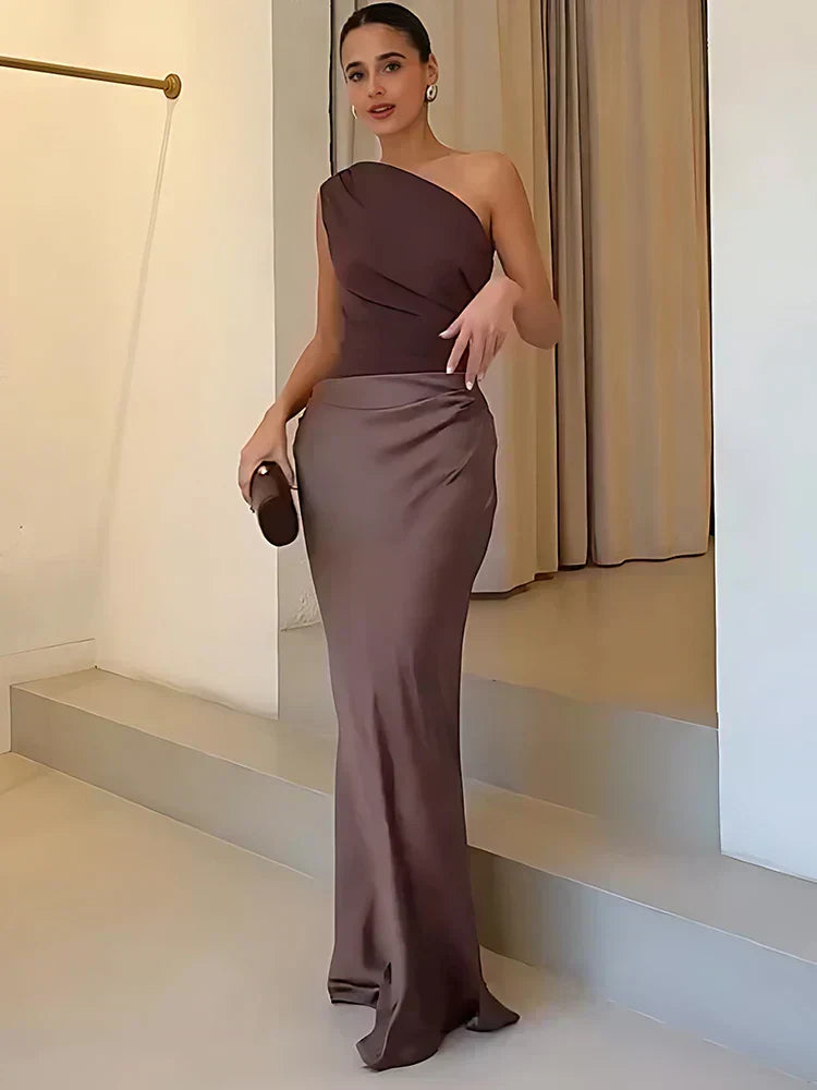 Violet &amp; Grace™ | Maxi Dress with a Guilt in Satin