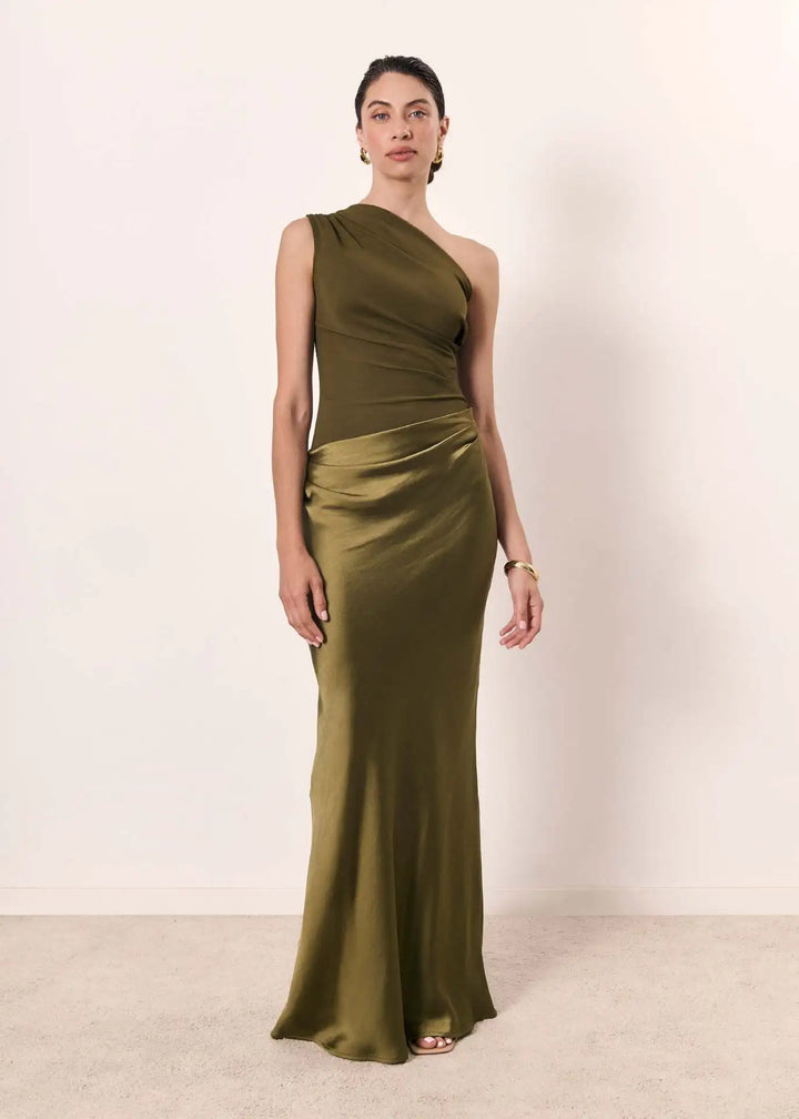 Violet &amp; Grace™ | Maxi Dress with a Guilt in Satin