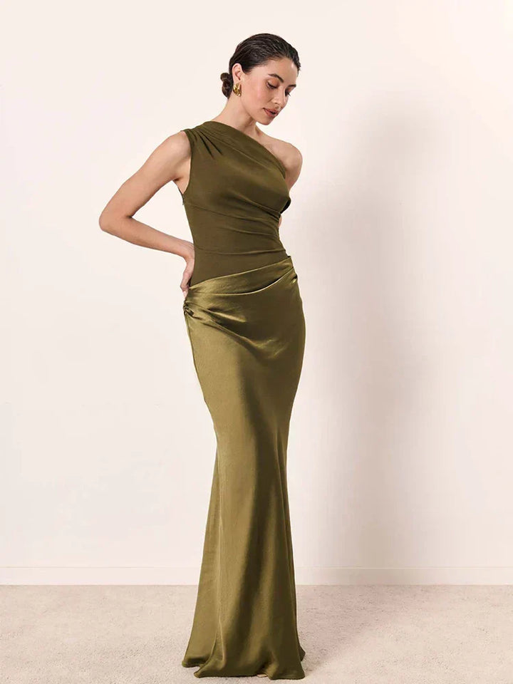 Violet &amp; Grace™ | Maxi Dress with a Guilt in Satin