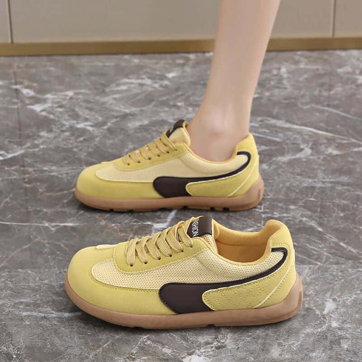 Susan – Shoes with a Wide Toe Cap