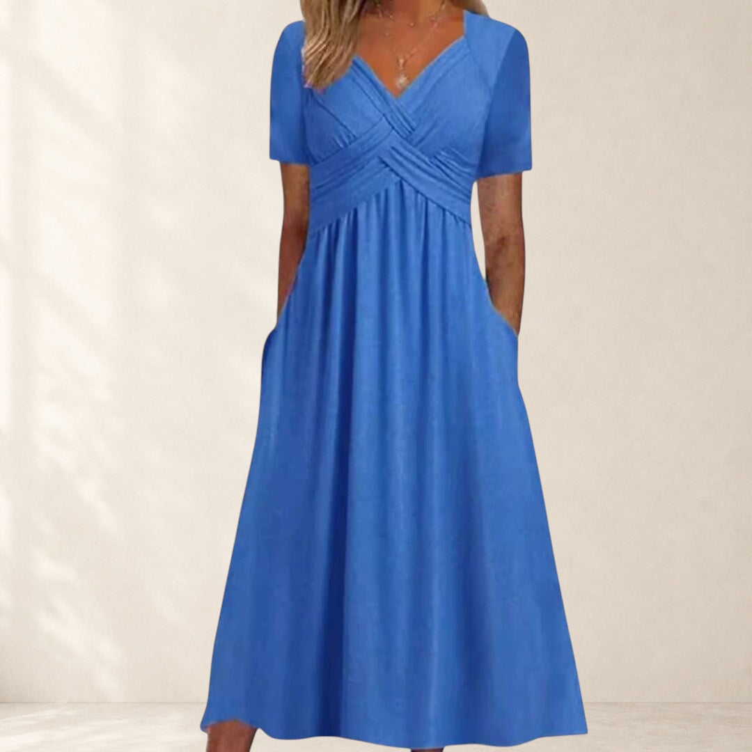 Yolanda - Flattering Dress