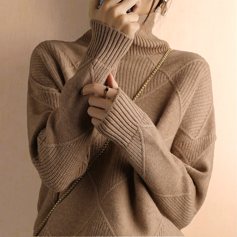 Amelie | Chunky Knit Roll Turtleneck